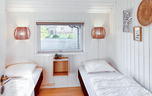Semesterhus - Marielyst , Danmark - K12395 606