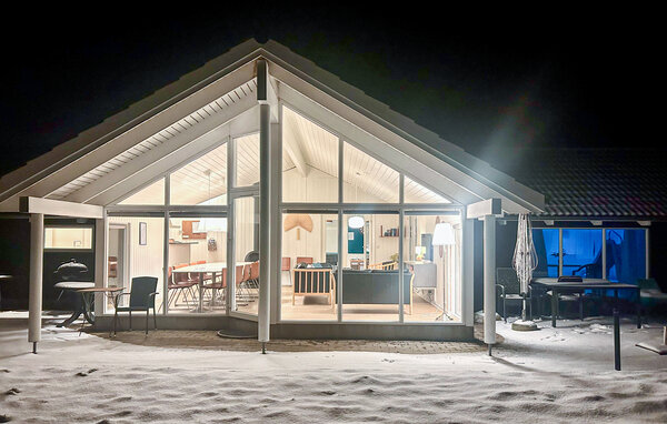 Semesterhus - Marielyst , Danmark - K12395 86
