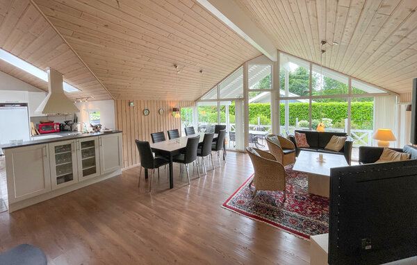 Semesterhus - Marielyst , Danmark - K13212 4