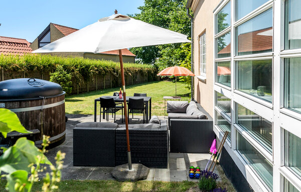 Semesterhus - Marielyst , Danmark - K14102 2