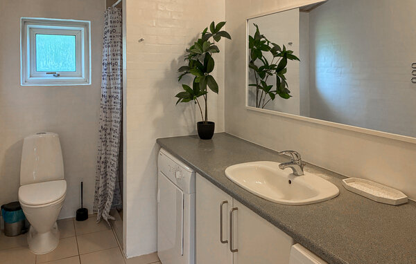 Semesterhus - Marielyst , Danmark - K15102 702