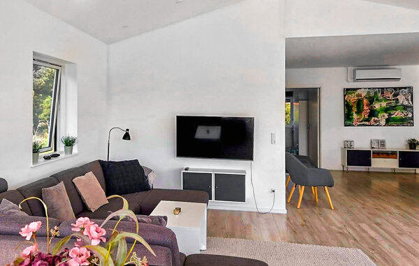 Semesterhus - Marielyst , Danmark - K16075 303