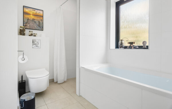 Semesterhus - Marielyst , Danmark - K16435 702