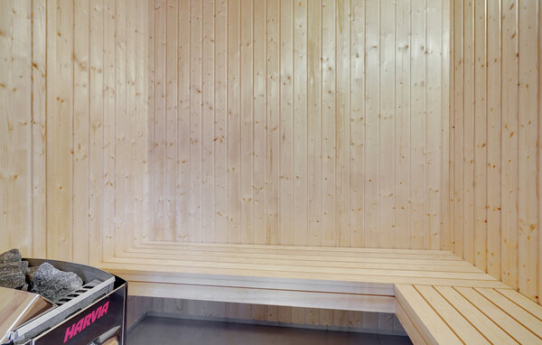 Semesterhus - Marielyst Strand , Danmark - K16612 804