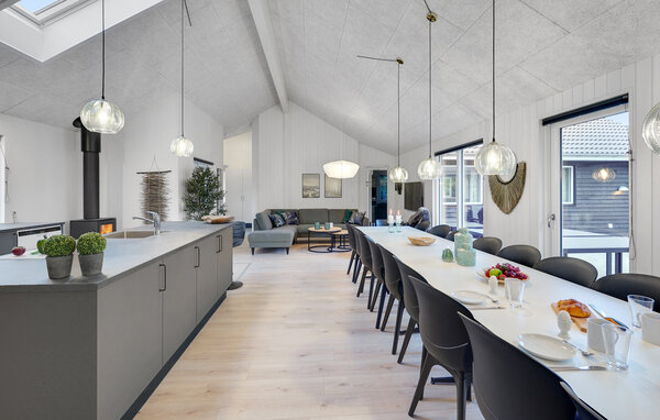 Semesterhus - Marielyst Strand , Danmark - K16612 401