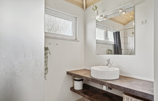Holiday Home - Hvalpsund , Denmark - L50126 702