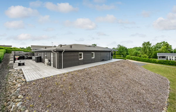 Feriehuse - Hvalpsund , Danmark - L50202 81
