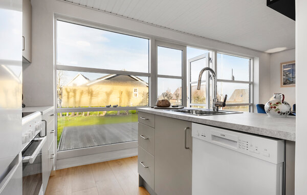 Holiday Home - Hvalpsund , Denmark - L50517 4
