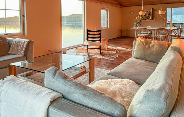 Semesterhus - Hjelmeland , Norge - N16383 3