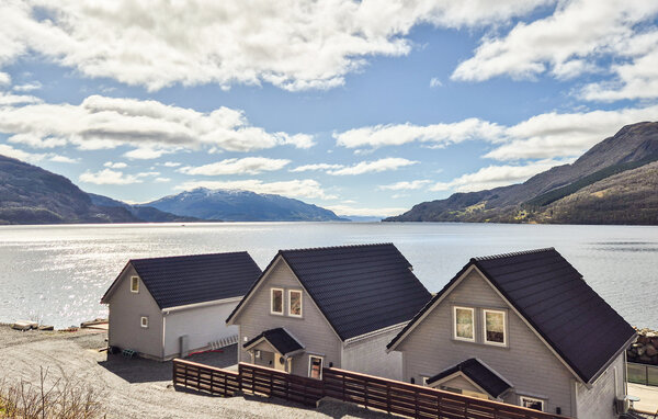 Semesterhus - Sandeid , Norge - N17452 82