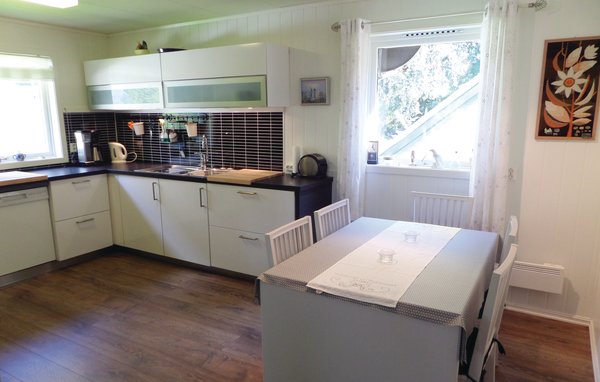 Semesterhus - Flåto/Fjæra , Norge - N18044 402