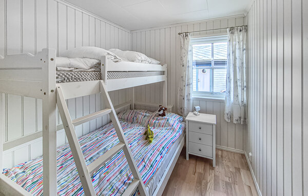 Holiday Home - Kråko/Fitjar , Norway - N18657 603