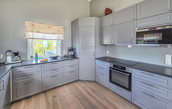 Holiday Home - Kråko/Fitjar , Norway - N18657 401