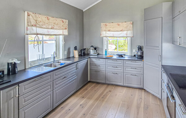 Holiday Home - Kråko/Fitjar , Norway - N18657 402