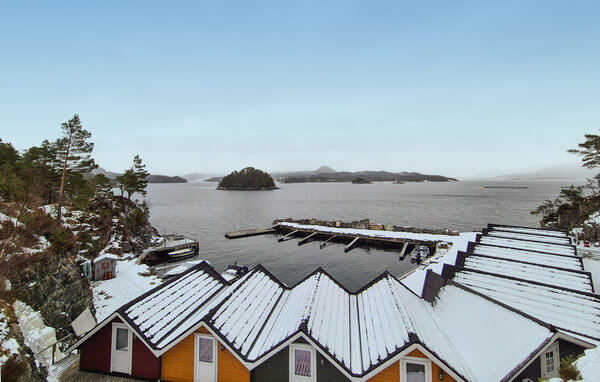 Semesterhus - Borgundøy , Norge - N18737 203