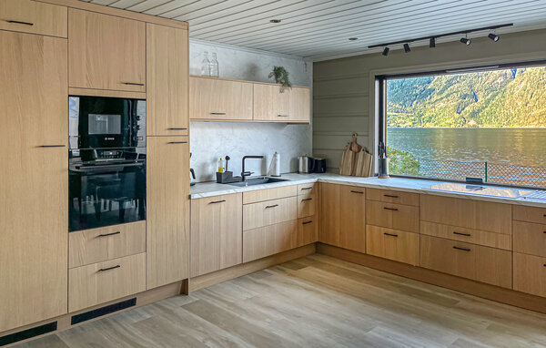 Holiday Home - Utne , Norway - N19259 401