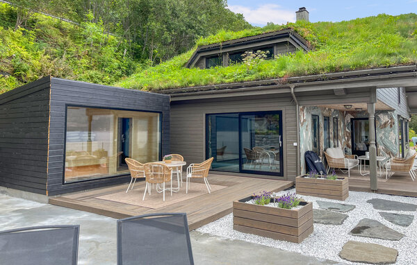 Holiday Home - Utne , Norway - N19259 102
