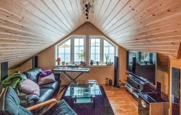 Semesterhus - Tørvikbygd, Hardanger , Norge - N19487 8
