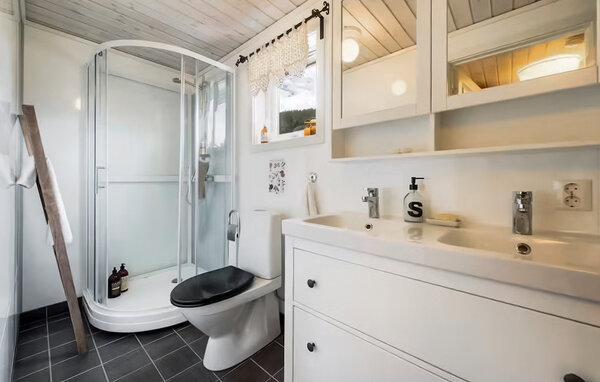 Semesterhus - Strandebarm , Norge - N19633 701