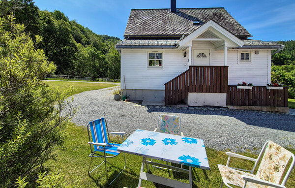Holiday Home - Eikelandsosen , Norway - N20479 81