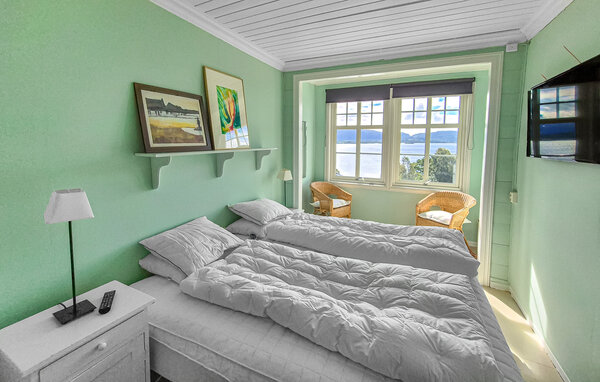 Holiday Home - Holmedal , Norway - N24123 8