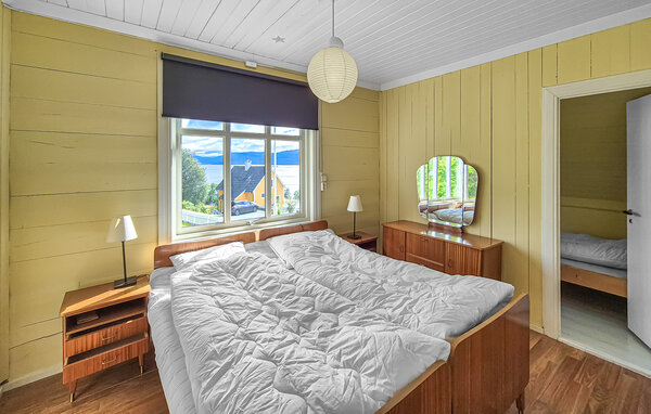 Holiday Home - Holmedal , Norway - N24123 601