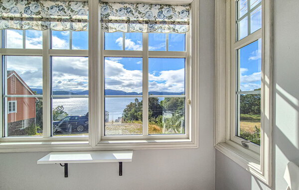 Holiday Home - Holmedal , Norway - N24123 4