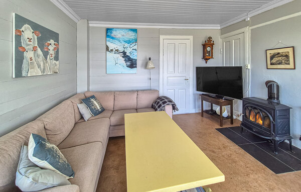 Holiday Home - Holmedal , Norway - N24123 5