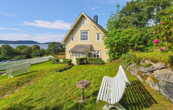 Holiday Home - Holmedal , Norway - N24123 81