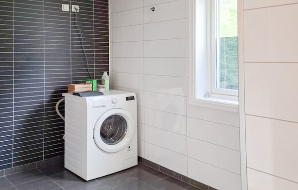 Holiday Home - Kvammen/Askvoll , Norway - N24126 703