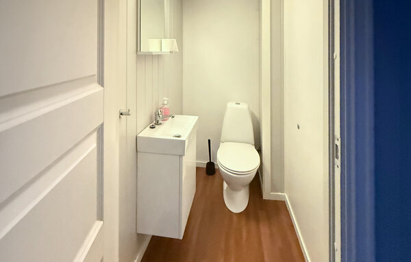 Holiday Home - Kvammen/Askvoll , Norway - N24126 704