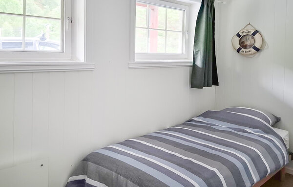 Holiday Home - Kvammen/Askvoll , Norway - N24126 606