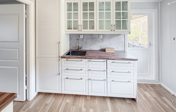 Holiday Home - Kvammen/Askvoll , Norway - N24126 402