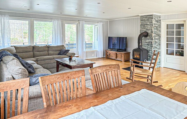 Holiday Home - Kvammen/Askvoll , Norway - N24126 4