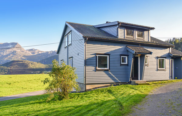 Domy wakacyjne - Kvammen/Askvoll , Norwegia - N24129 81