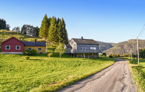 Domy wakacyjne - Kvammen/Askvoll , Norwegia - N24129 82
