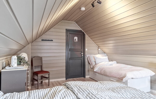 Semesterhus - Tansøy / Florø , Norge - N24130 601