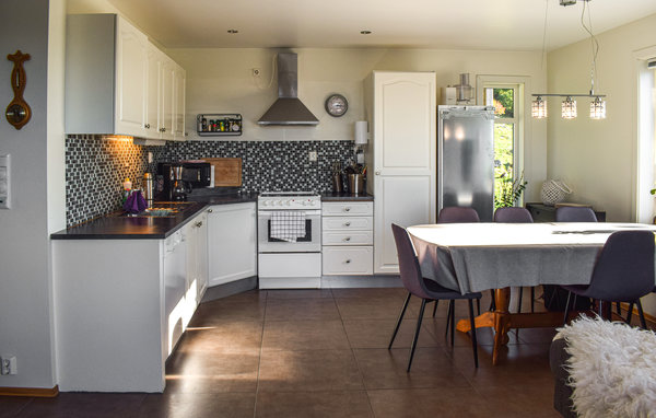 Holiday Home - Tansøy/Florø , Norway - N25078 6
