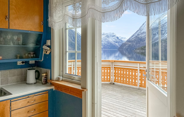 Semesterhus - Valldal , Norge - N27236 401