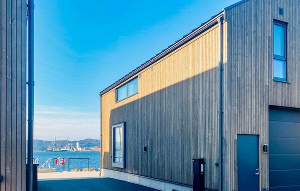 Apartamento - Ulsteinvik , Noruega - N27242 83