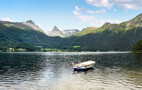 Casa de vacaciones - Volda , Noruega - N27282 903
