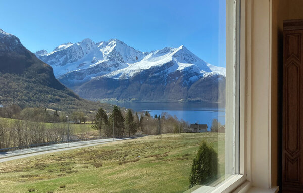 Feriehus - Hundeidvik/Sykkylven , Norge - N27288 8