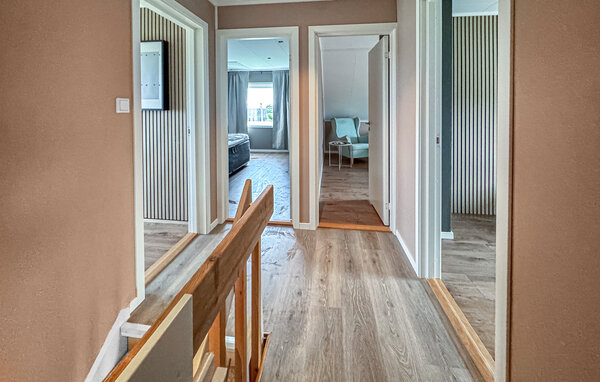 Holiday Home - Harøya , Norway - N27314 502