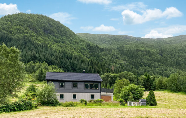 Semesterhus - Syvde , Norge - N27318 1