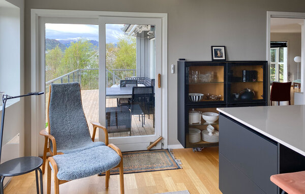 Semesterhus - Ålesund , Norge - N27322 404