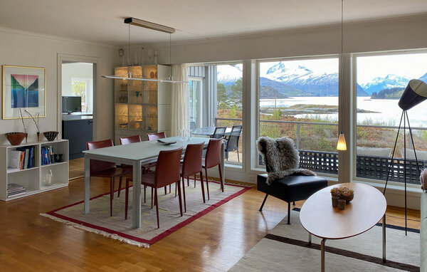 Semesterhus - Ålesund , Norge - N27322 3