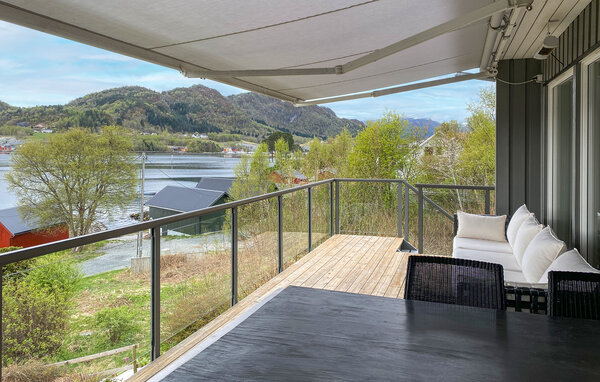 Semesterhus - Ålesund , Norge - N27322 101