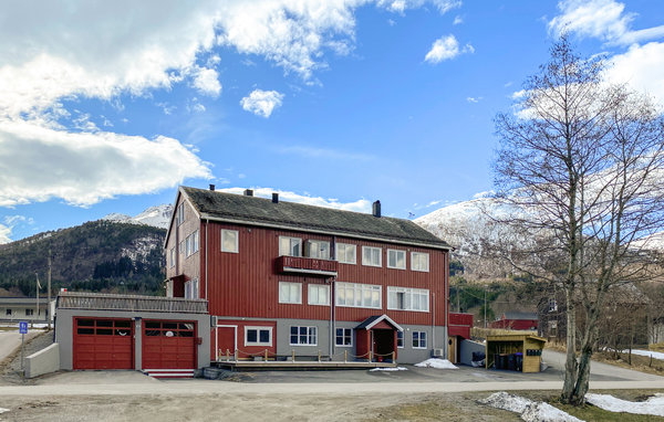 Foto: Tresfjord/Vestnes - Møre og Romsdal