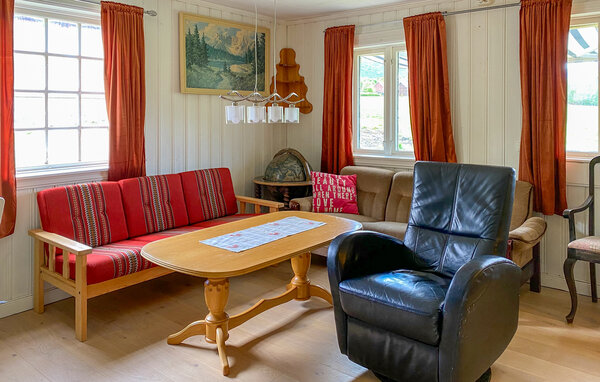 Holiday Home - Eidsvåg i Romsdal , Norway - N28172 3