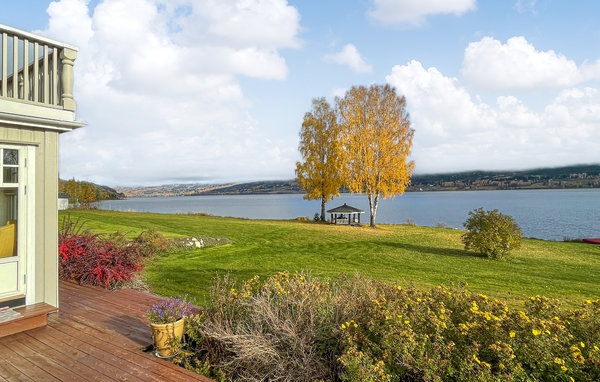 Foto: Randsfjorden/Bjoneroa - Berggebied